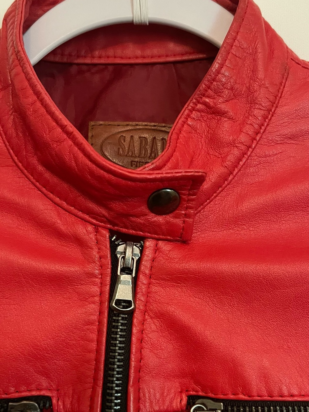 Vtg Norma Della Legge Red Leather Cropped Moto Jacket Made in Italy 44 US M flaw - Picture 2 of 12
